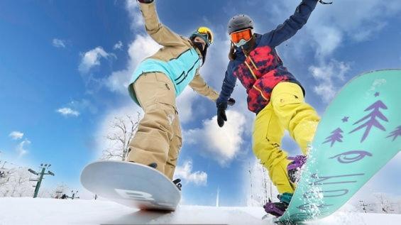 Seven Springs Swiss Mountain 3 Bedroom Standard Condo, Sleeps 8! Apartment *